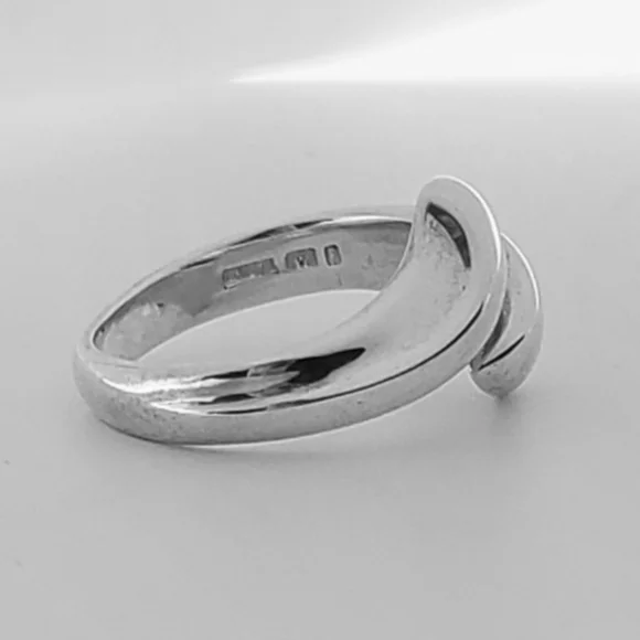 925 Sterling Silver Vintage Modernist Overlap Ring, Size 9 Unisex - Picture 4 of 9